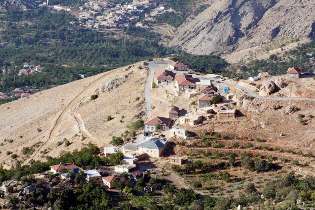 Konya’da görenleri şaşırtan köyler! Tekerleme gibi… 17