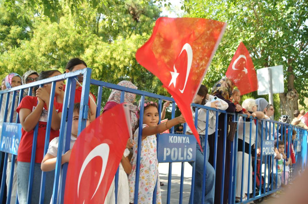 Konya'da Büyük Zafer Coşkuyla Kutlandı! İşte O Renkli Görüntüler... 2