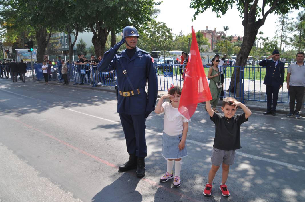 Konya'da Büyük Zafer Coşkuyla Kutlandı! İşte O Renkli Görüntüler... 12