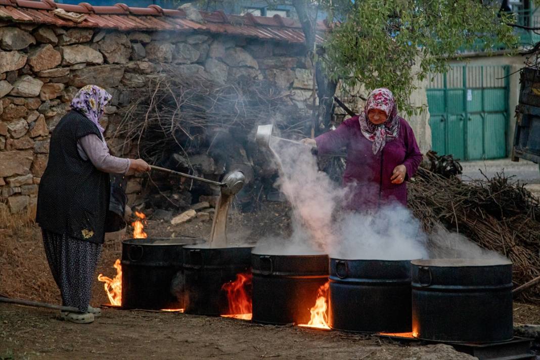 Çaraşlarda Kazanlar Kaynamaya Başladı! 6