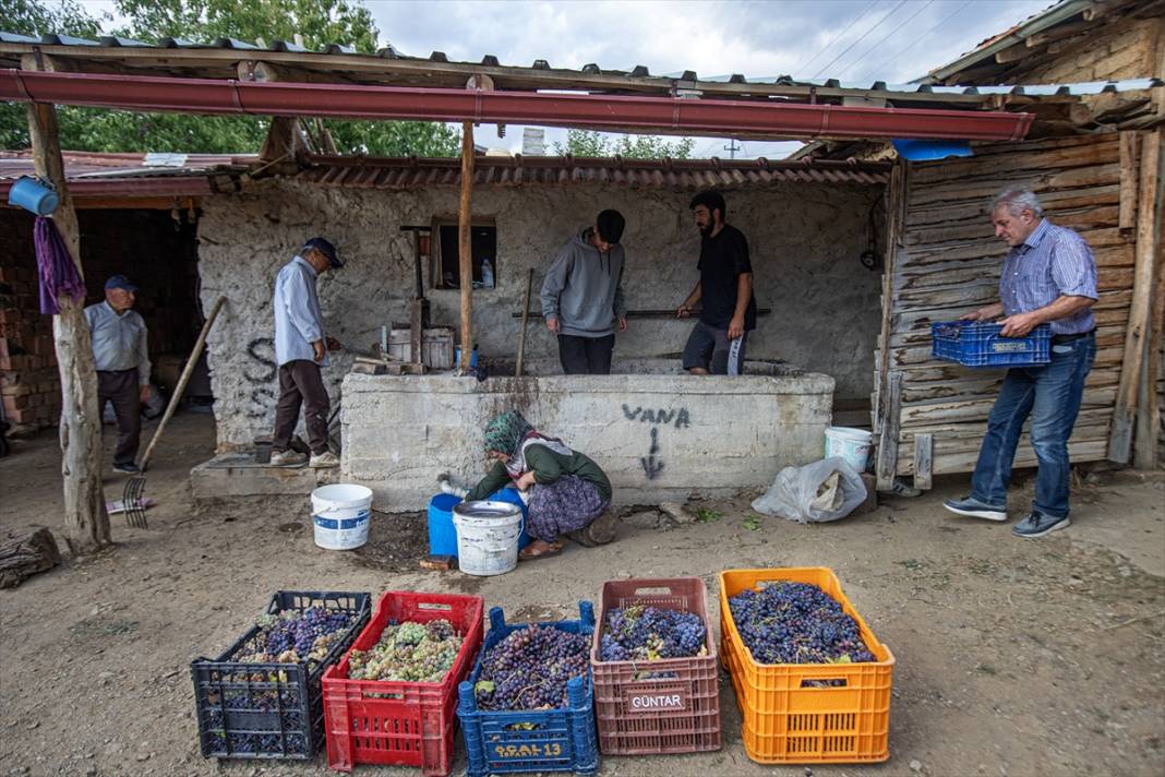 Çaraşlarda Kazanlar Kaynamaya Başladı! 3