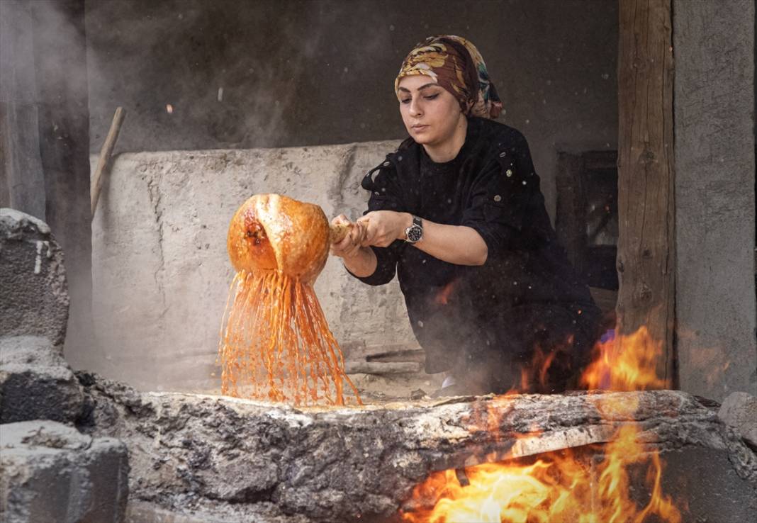 Konya'nın Doğal Zümrüdü Asırlık Yöntemlerle Hazırlanıyor! 7