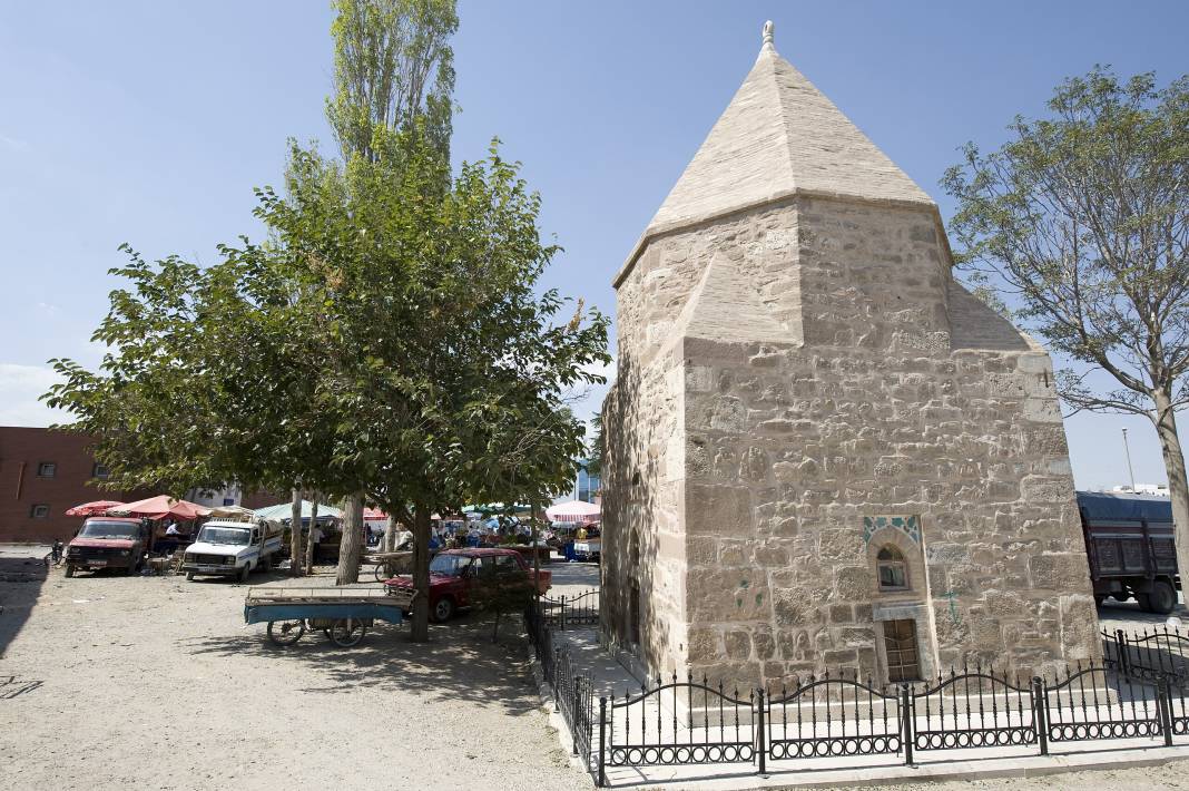 Konya'daki Türbeler Selçuklu’nun Mirasını Taşıyor! 5