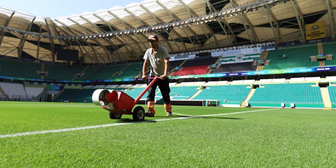 Konyaspor Stadyumu maça hazır! Çizgiler çekildi