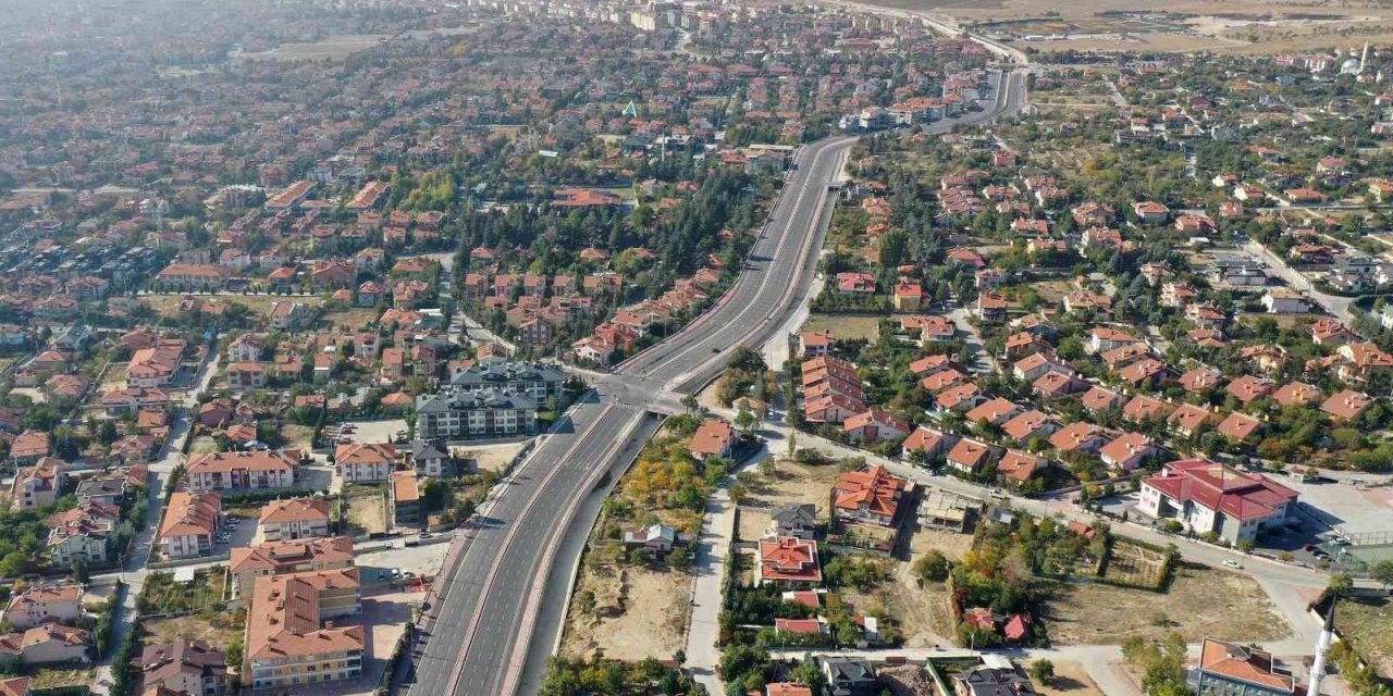 Abdülhamid Han Caddesi şehrin trafik yükünü hafifletecek