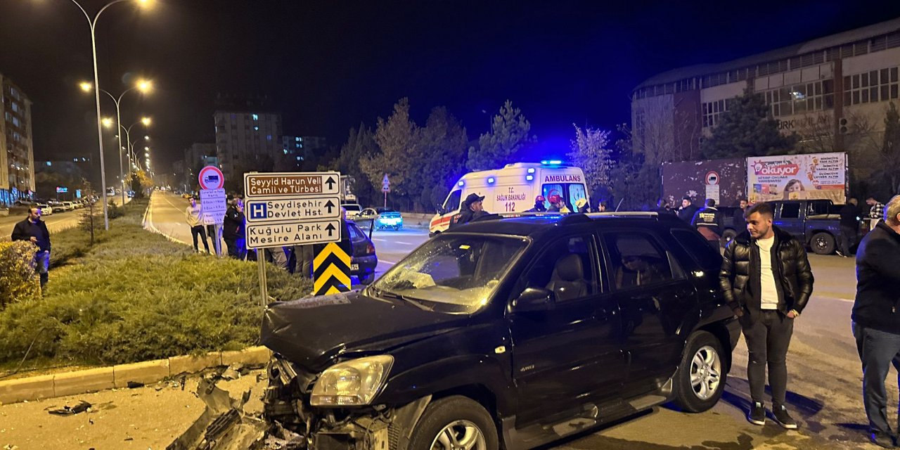 Konya'da kaza! Cip ile otomobilin çarpıştı:3 yaralı