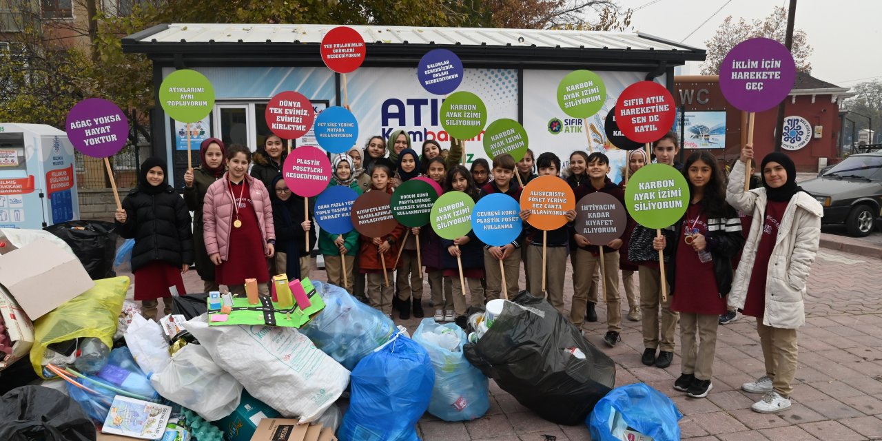 Öğrencilerden “Atık Kumbaram” projesine tam destek