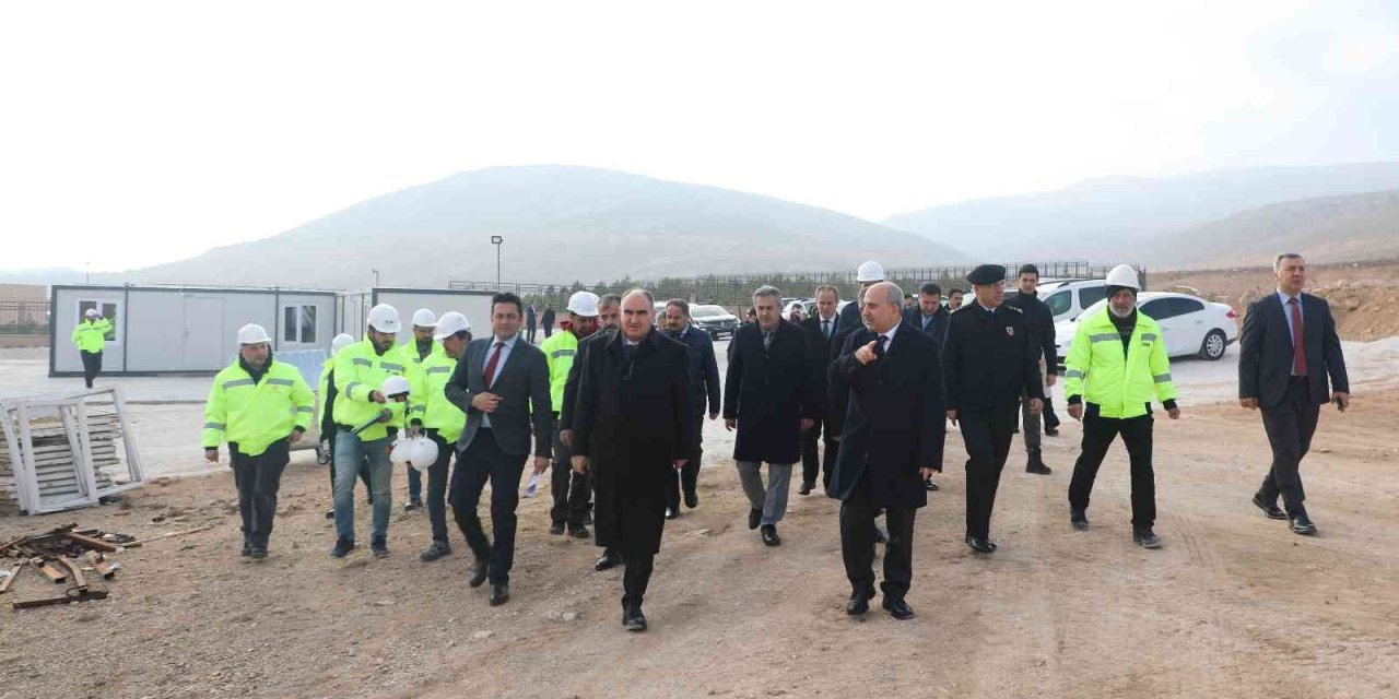 Konya'da yeni AMATEM binası yükseliyor. Vali Özkan incelemelerde bulundu