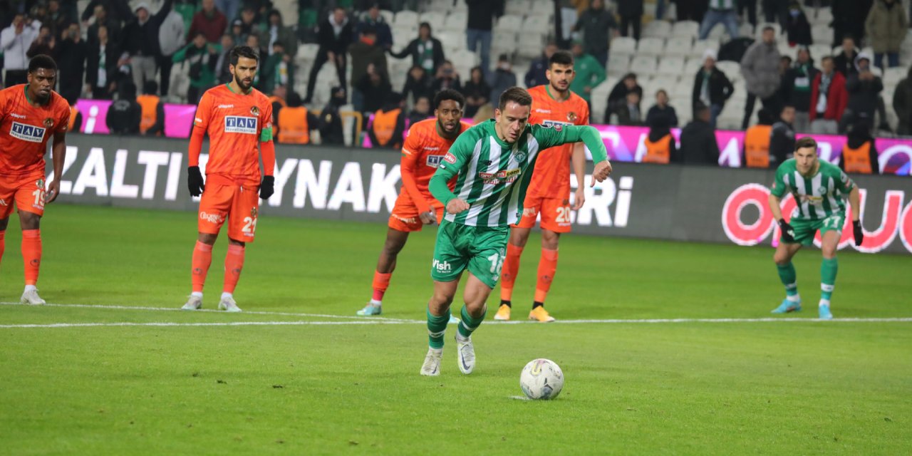 Konyaspor iç sahada geçen sezonun gerisinde