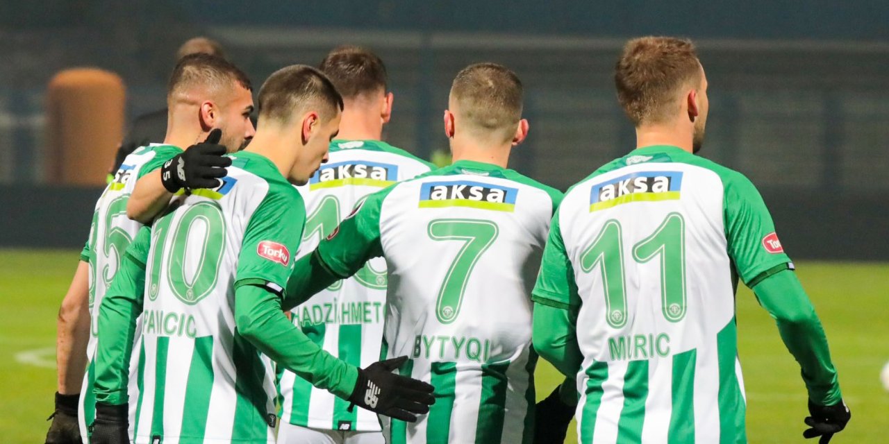 Konyaspor'un ilk 11'i belli oldu