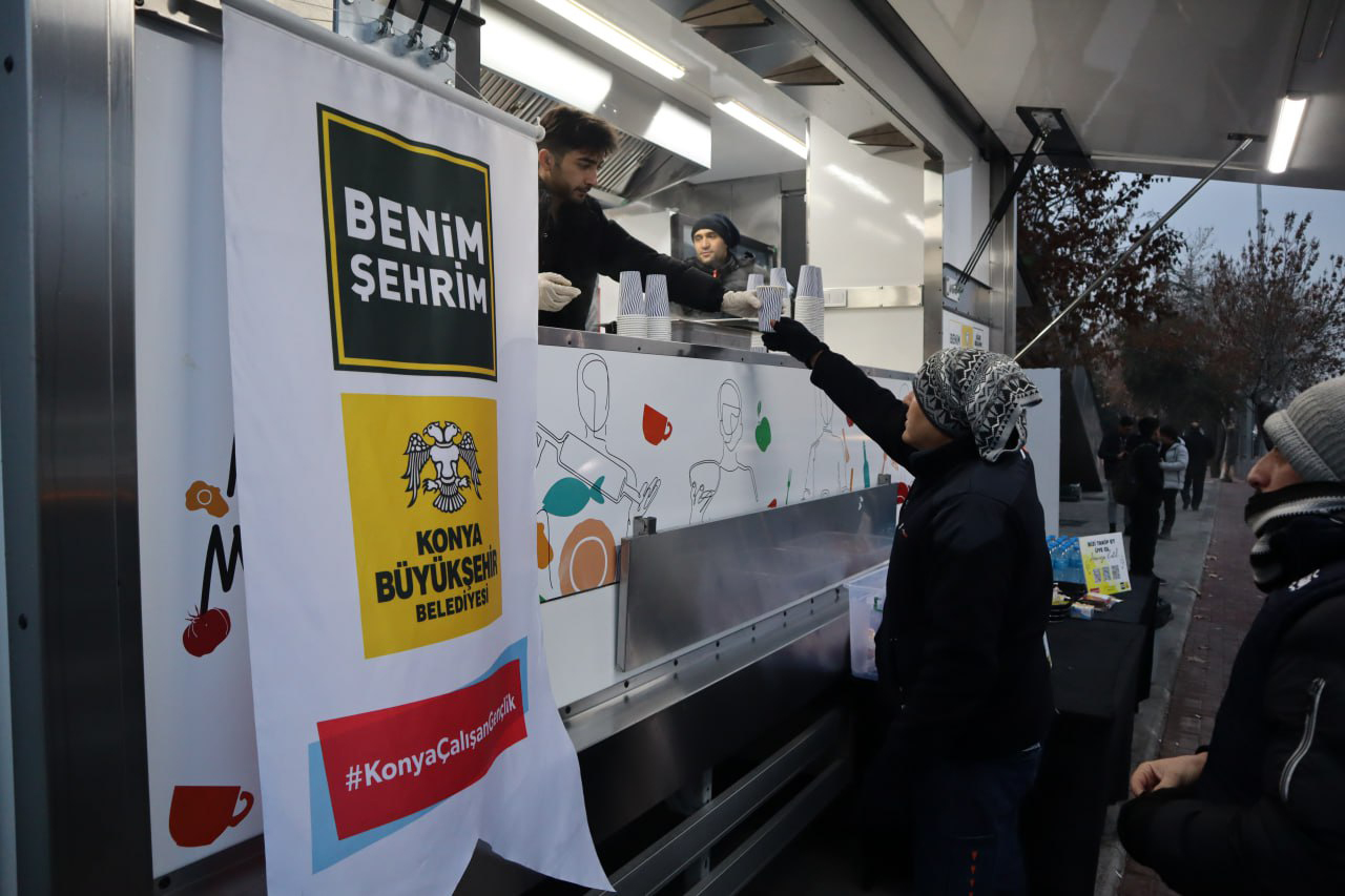 Konya Büyükşehir Çalışan Gençlik Meclisi’nden Yürekleri Isıtan Etkinlik! İşte O Anlar...