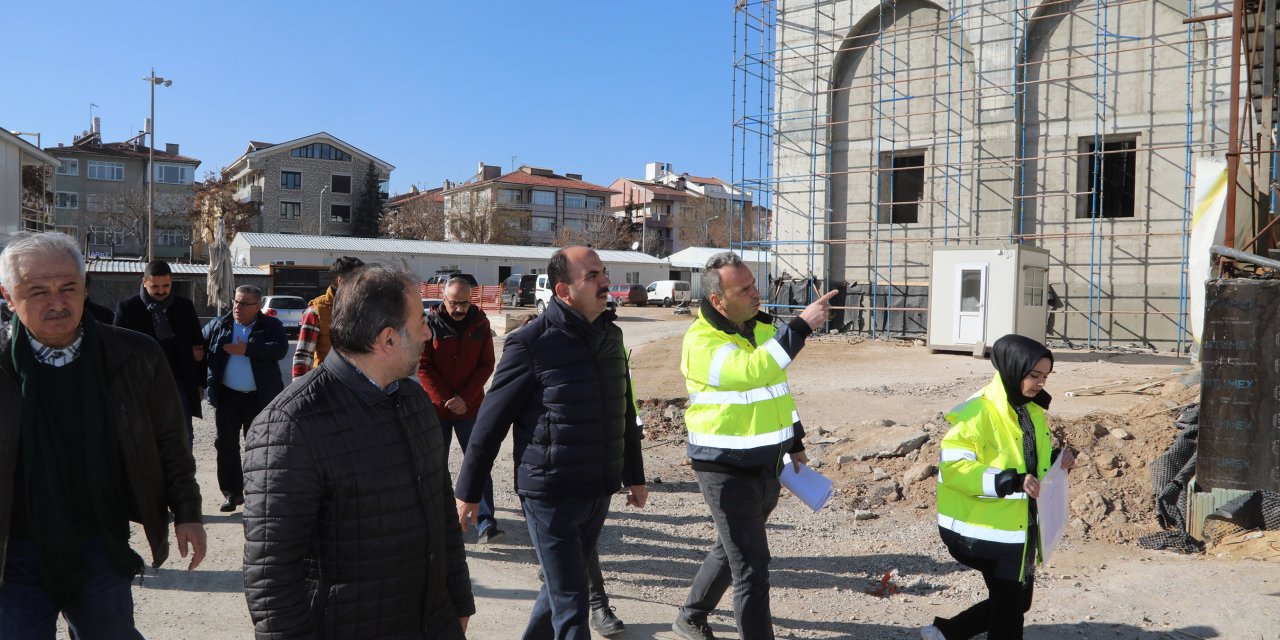 Başkan Altay Millet Bahçesi Ulu Cami inşaatını inceledi