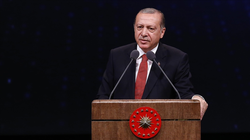 Cumhurbaşkanı Erdoğan: Türkiye'nin zengin kültür iklimini tek tipleştiren mahalle baskısını reddediyoruz