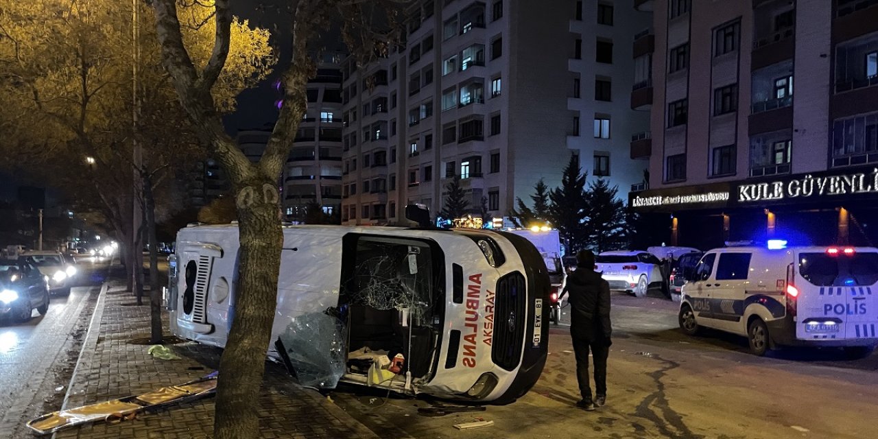 Konya'da kaza! Ambulans ile otomobil çarpıştı: 4 yaralı