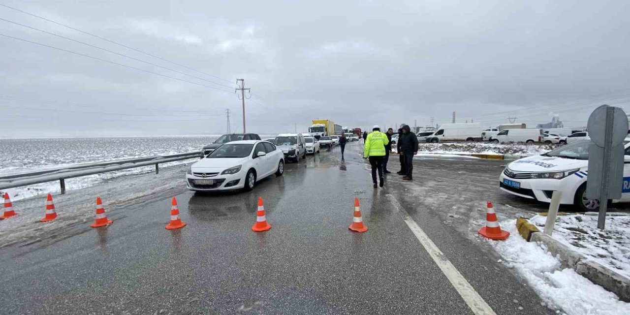 Konya’da ulaşıma kar engeli