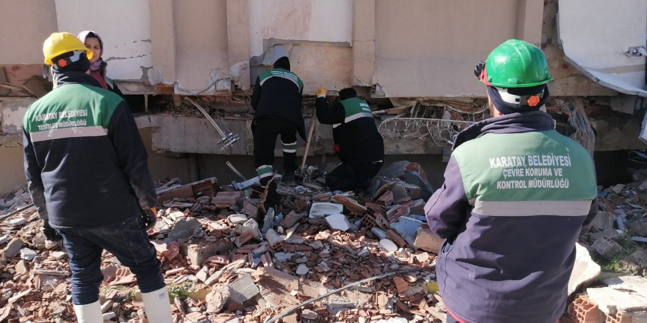 Karatay Belediyesi tüm imkanlarıyla deprem bölgesinde