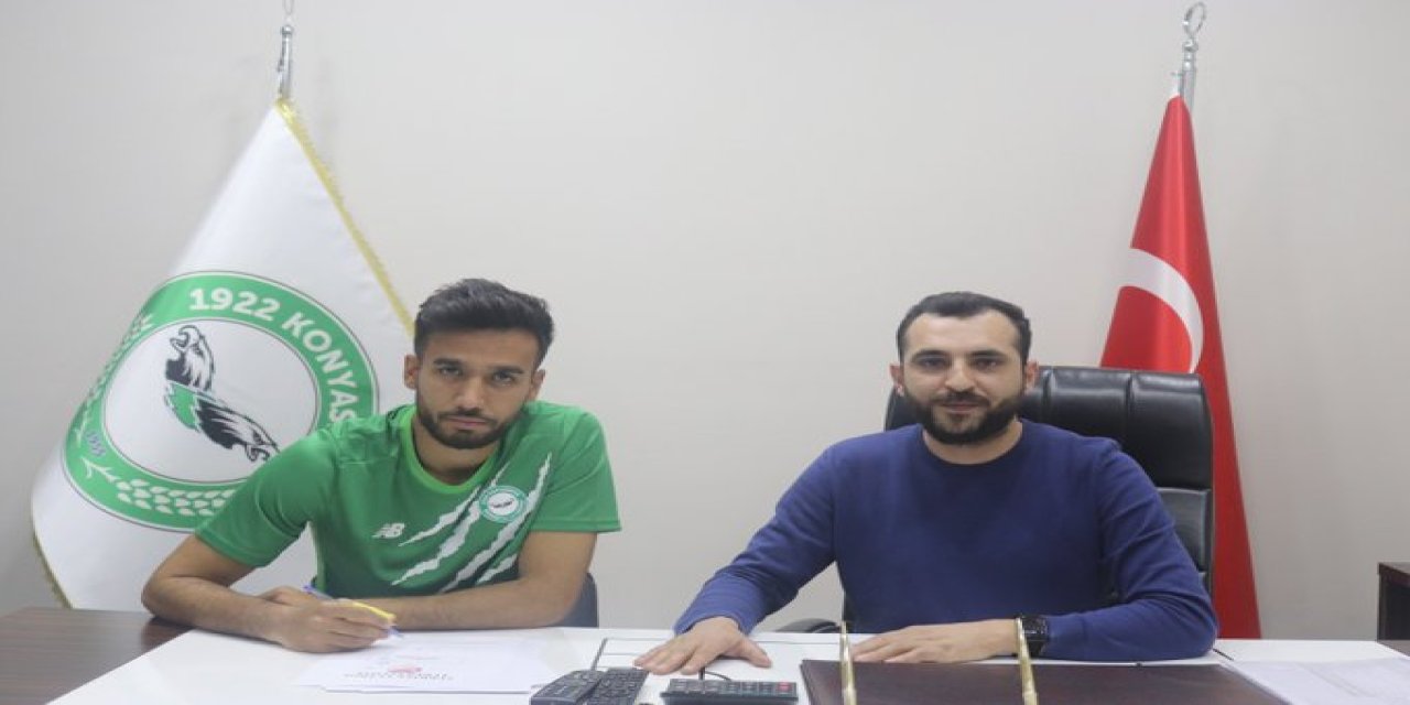 1922 Konyaspor komşudan transfer yaptı