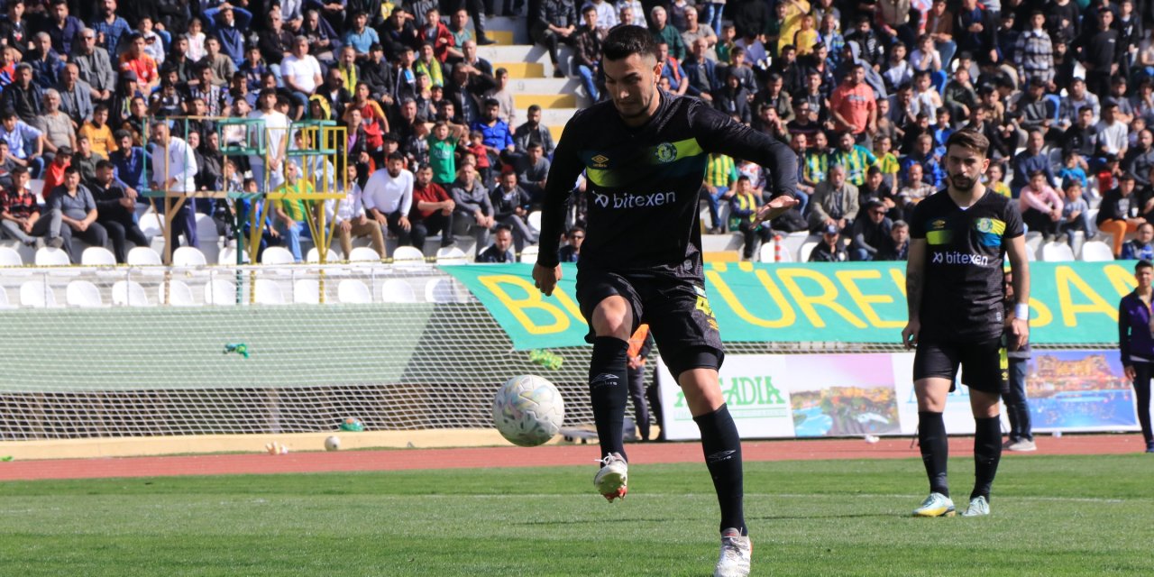 Konyaspor'dan Şanlıurfa'ya kiralanan Adem'den ilk maçta 2 gol