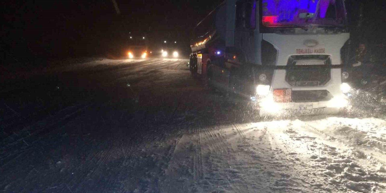 Antalya-Konya karayolunda kar yağışı etkili oldu