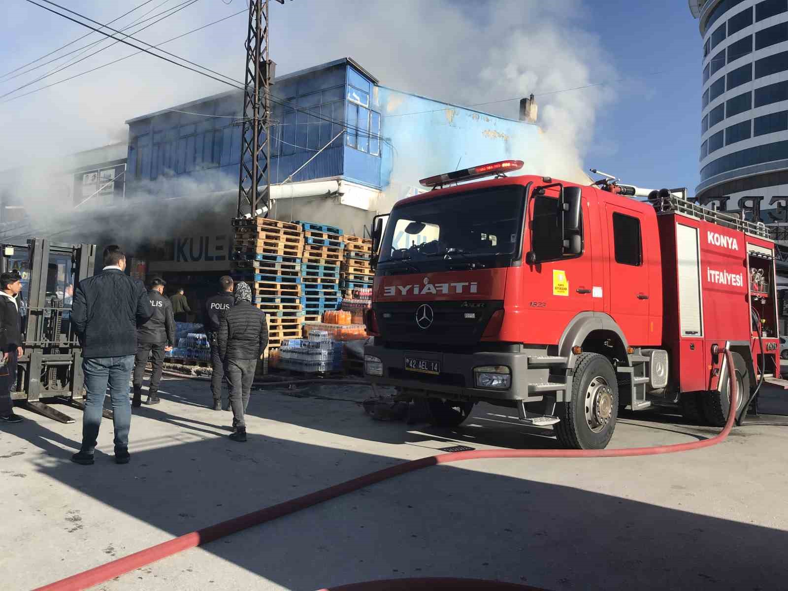 Konya Toptancılarda Yangın Çıktı!