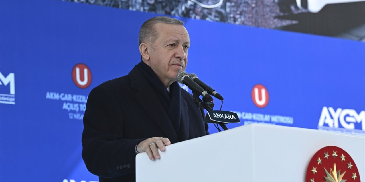 Erdoğan: Güçlü Türkiye'nin inşası için kolları sıvama vaktidir