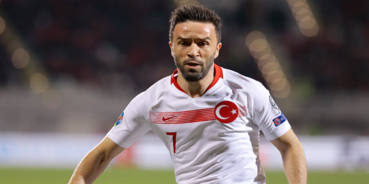 Gökhan Gönül futbolu bıraktı