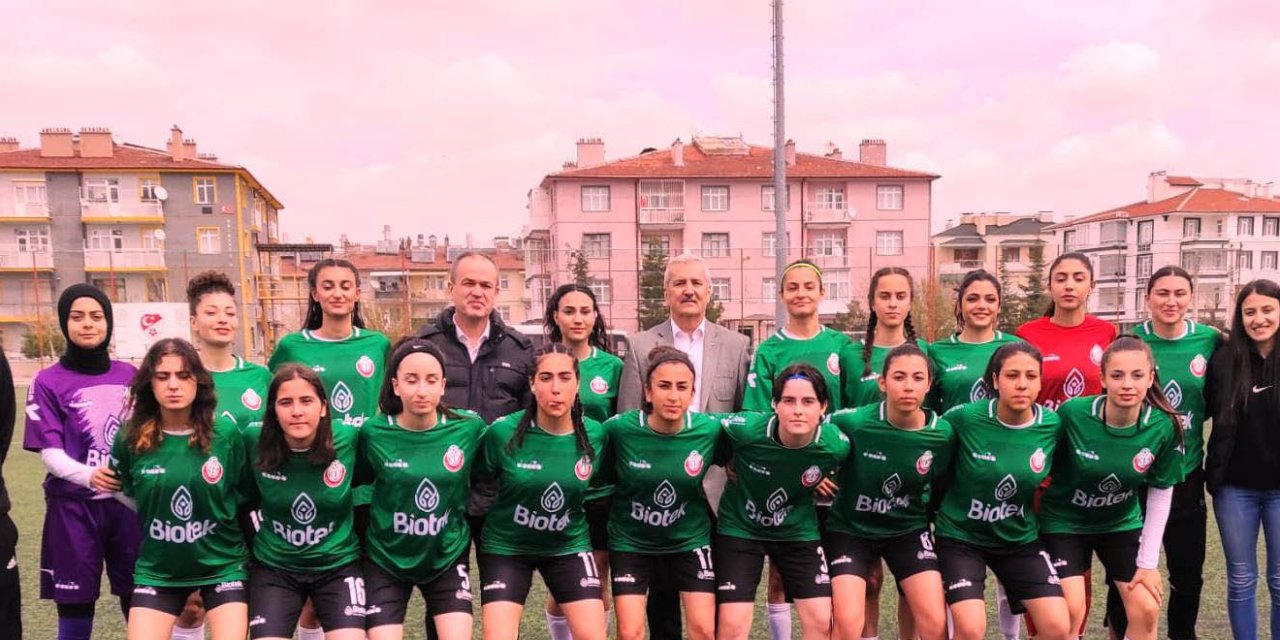 Konya İdmanyurduspor 1.lig için ter dökecek