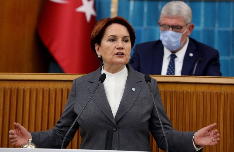 Meral Akşener 6'lı Masadan Ayrıldığını Duyurdu!