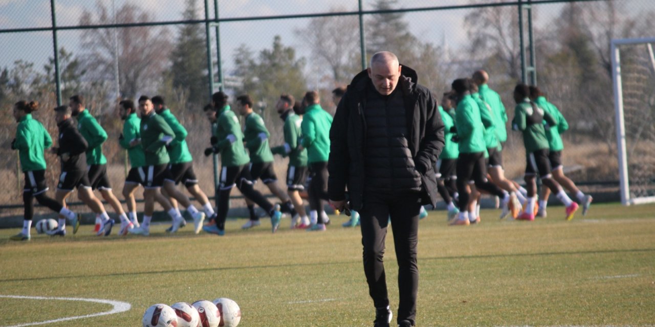 Konyaspor'da Ömerovic ilk sınavına çıkıyor!