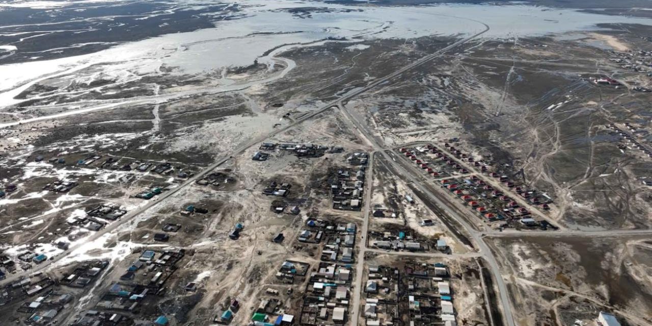 Kazakistan'da sel: 10 eyalette olağanüstü hal ilan edildi