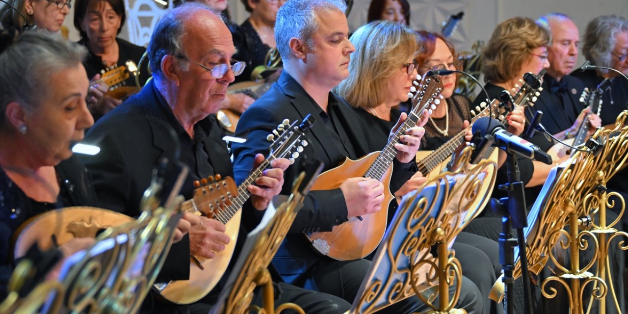 1. Ankara Uluslararası Mandolin Festivali müzikseverlerle buluştu