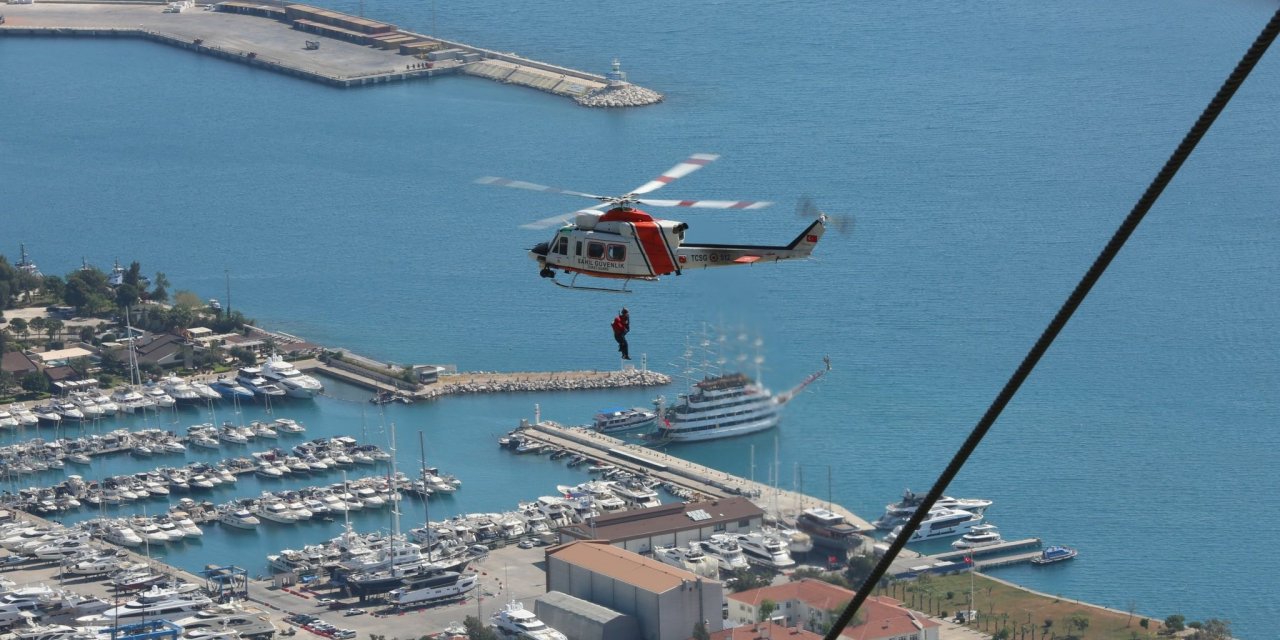 Antalya'daki 23 saatlik teleferik operasyonu tamamlandı