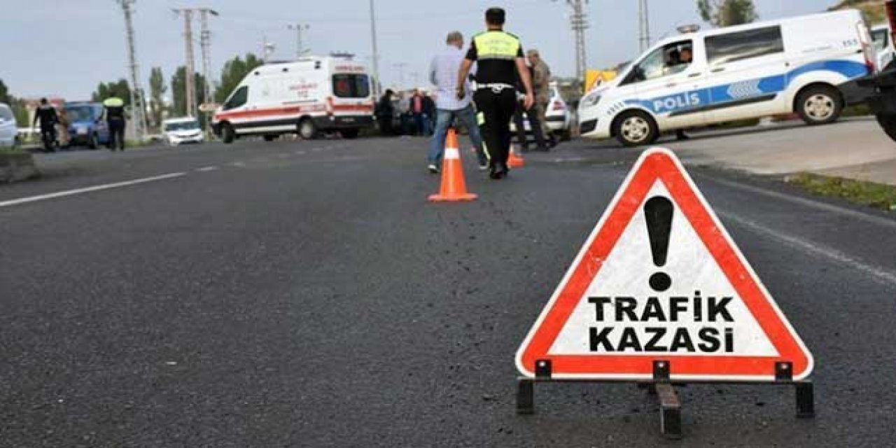 Konya’da otomobil ile kamyonet çarpıştı: 2 ölü, 1 yaralı