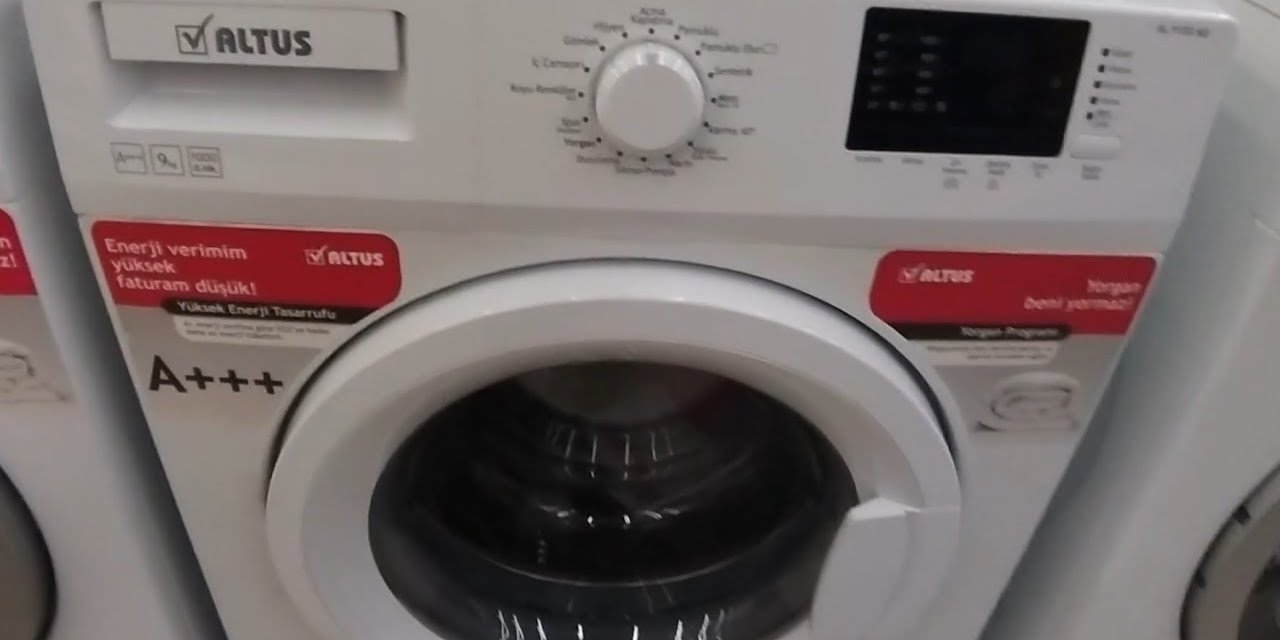 Çamaşır Makinesine Bir Top Alüminyum Folyo Koyduğunuzda Bakın Ne İşe Yarıyor?