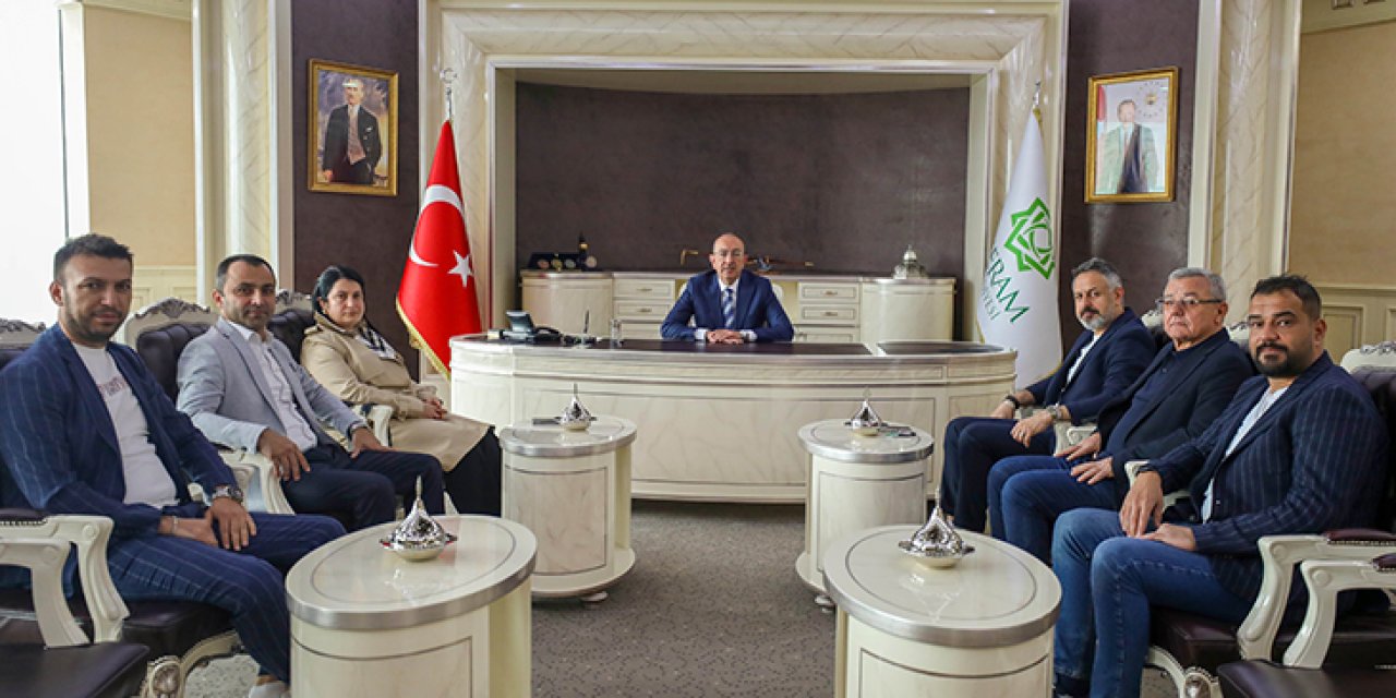 Konyaspor Heyeti'nden Başkan Kavuş'a Ziyaret