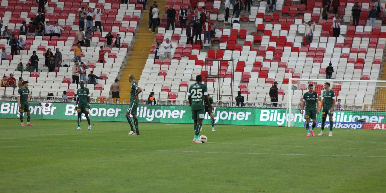 Konyaspor Sivas'tan eli boş dönüyor!