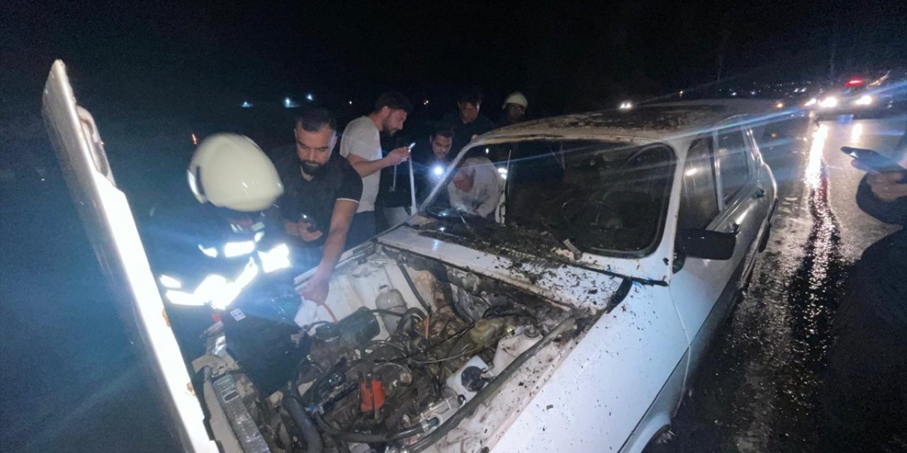 Konya'da otomobilde çıkan yangın söndürüldü
