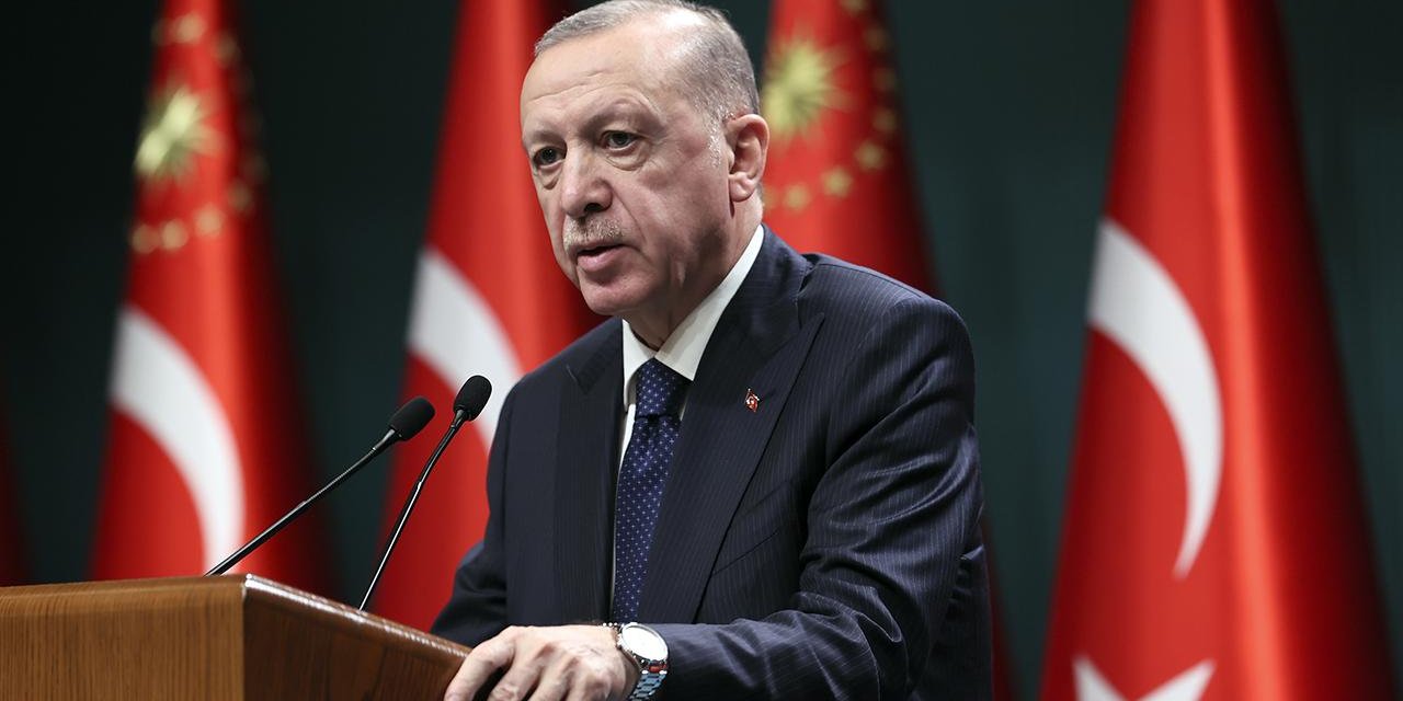 Cumhurbaşkanı Erdoğan'dan şehit polislerin ailelerine taziye mesajı