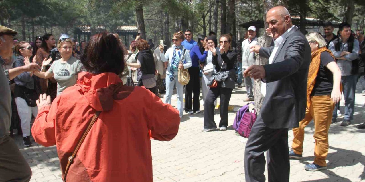 Konya'da baharın gelişi Hıdırellez Şenliği ile kutlandı