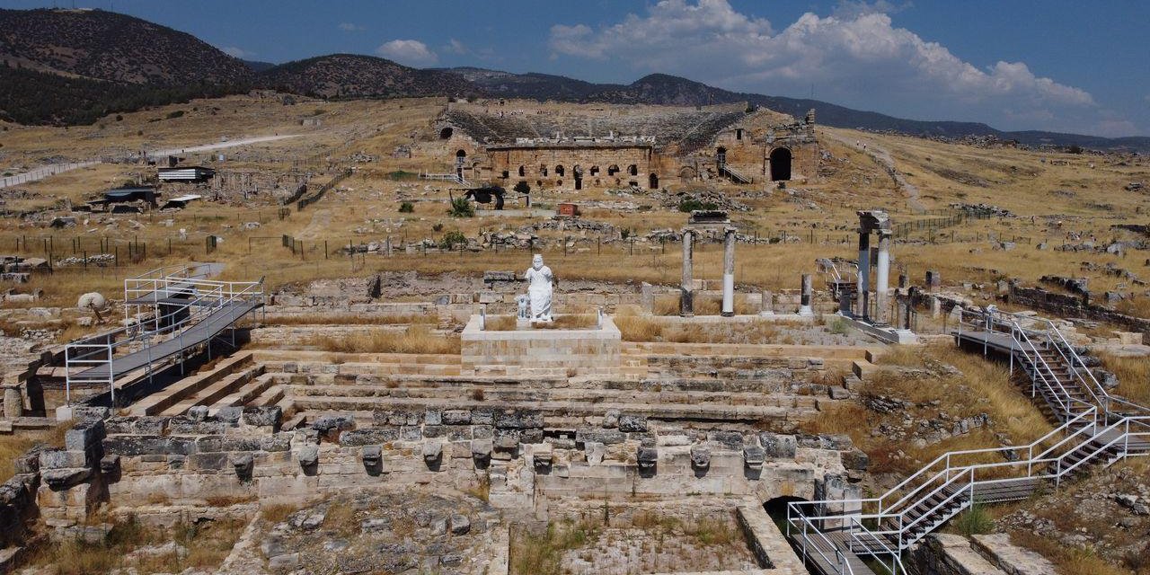 Ölü bulunan turistin cenazesi düştüğü uçurumdan çıkartıldı