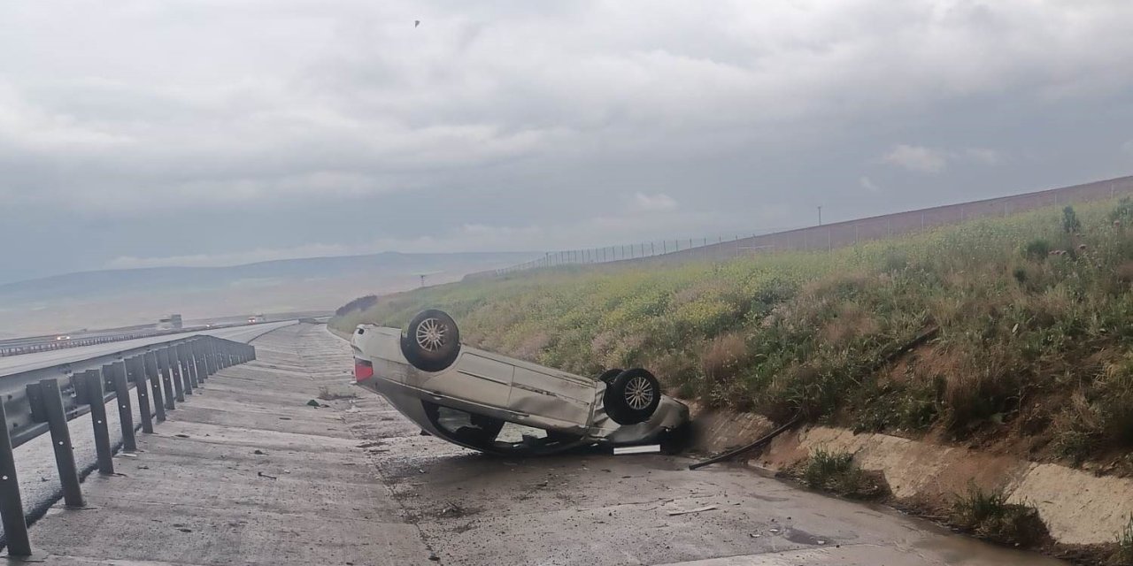 Konya'da kontrolden çıkan otomobil takla attı! 1 yaralı!