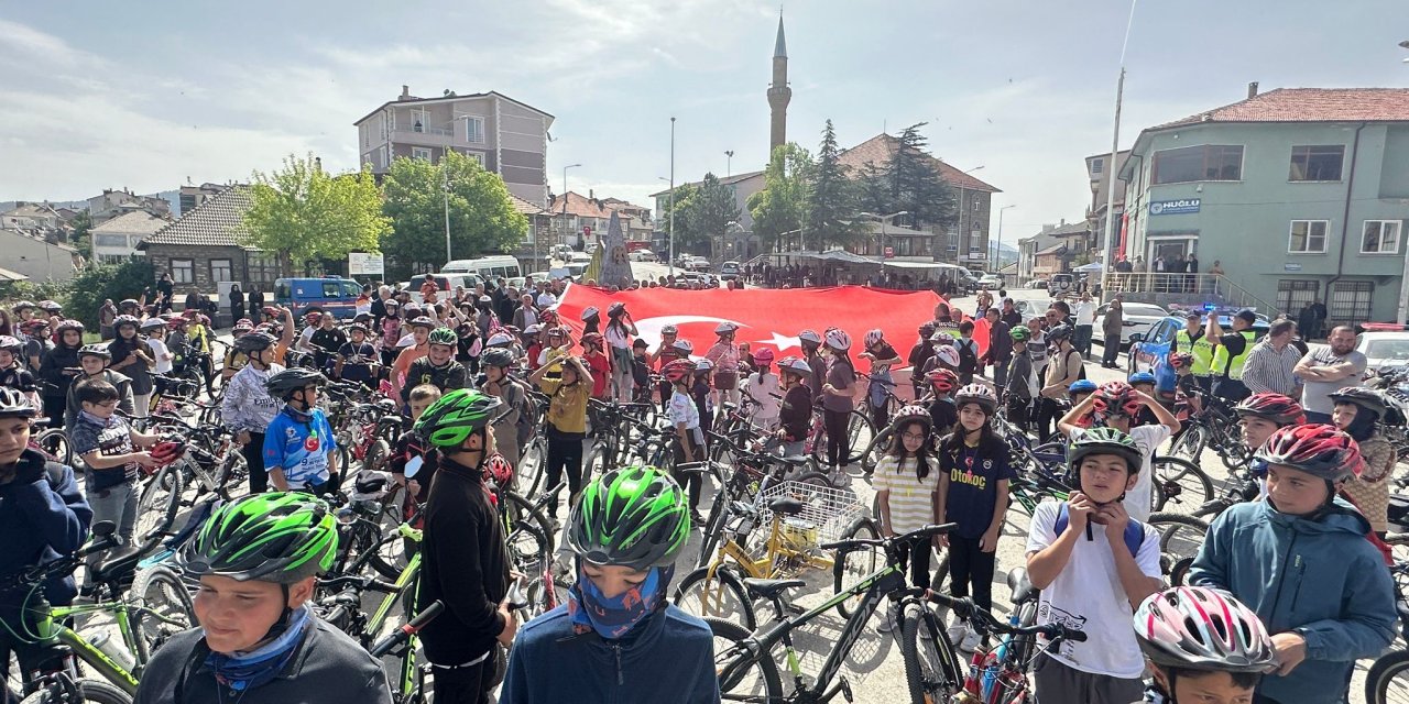 Huğlu'da 'Pedalla genç kal' bisiklet turu düzenlendi