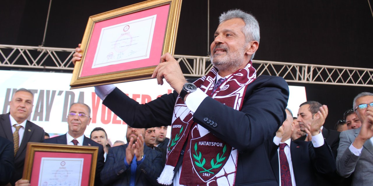 Konyaspor'un rakibi Hatayspor'da belediye başkanından büyük prim