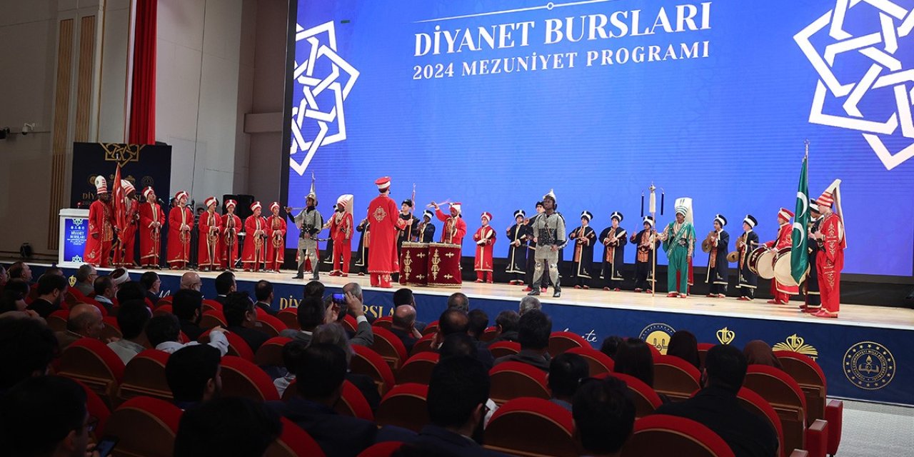 Diyanet İşleri Bakanı Erbaş: İslam, dünyayı iyileştirmek için gönderilen bir ilaçtır