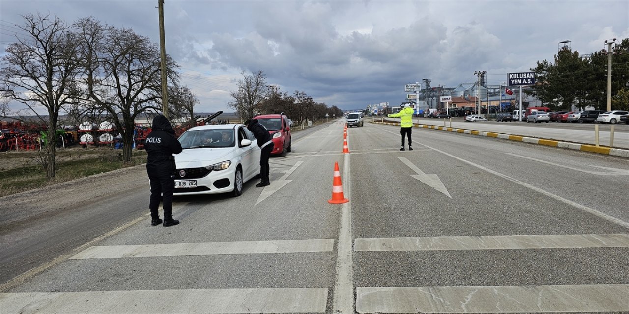 Kulu'da sürücülere 484 bin Türk lirası trafik cezası kesildi