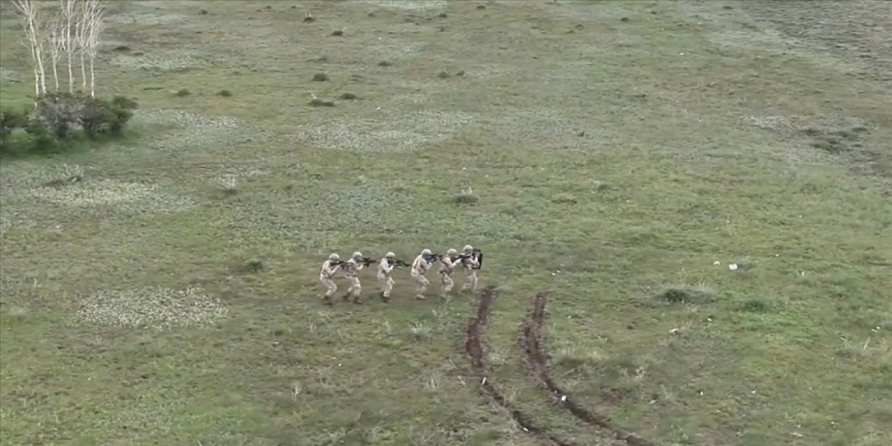 Kalkan-23 operasyonlarında 63 göçmen kaçakçılığı organizatörü yakalandı