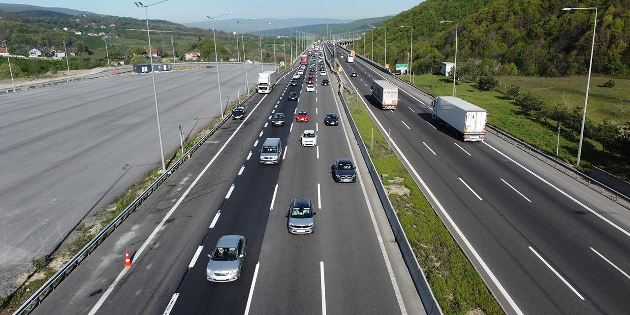 Yollarda bayram trafiği önlemleri alındı