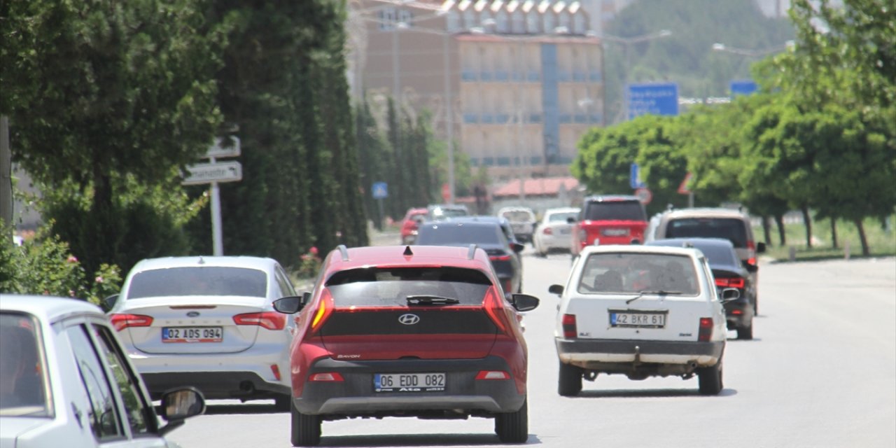 Konya-Antalya kara yolunda trafik yoğunluğu