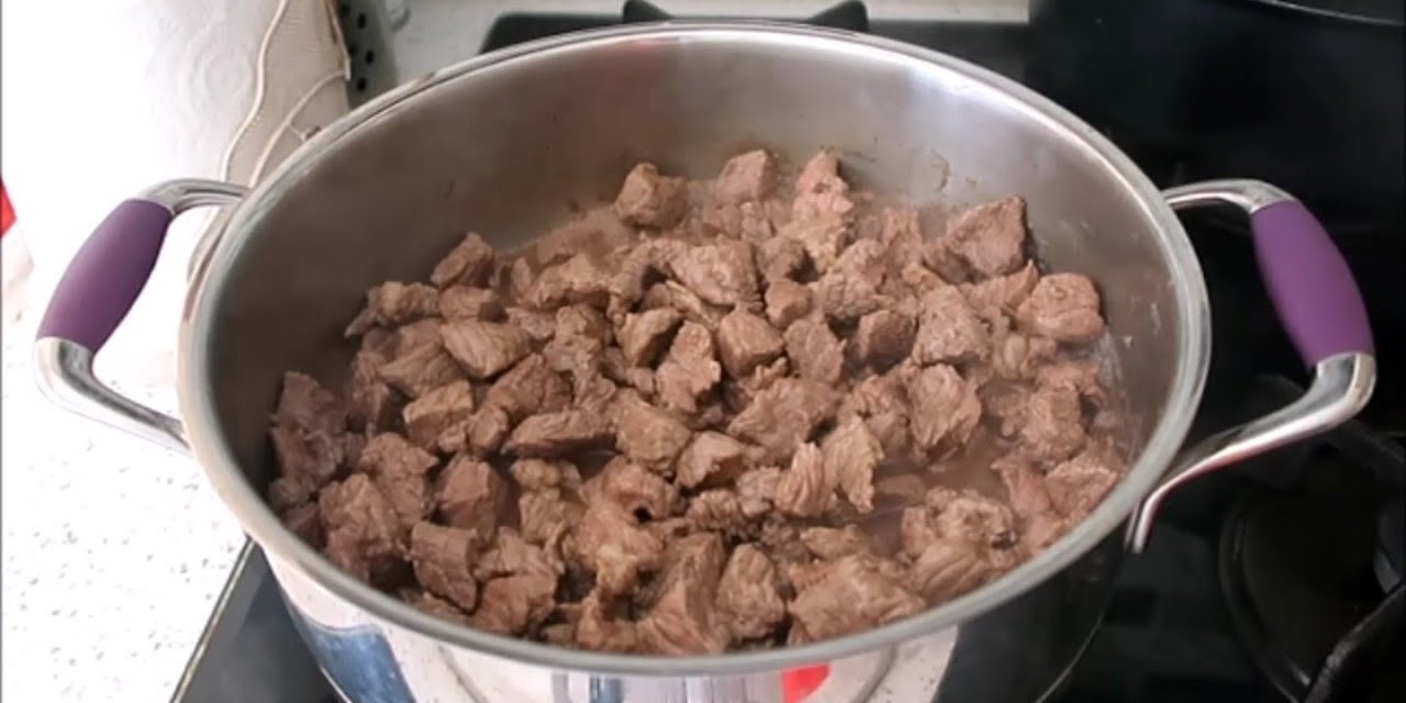 Konya'da aşçılar yıllardır kavurmayı böyle hazırlıyor ve et asla dağılmıyor