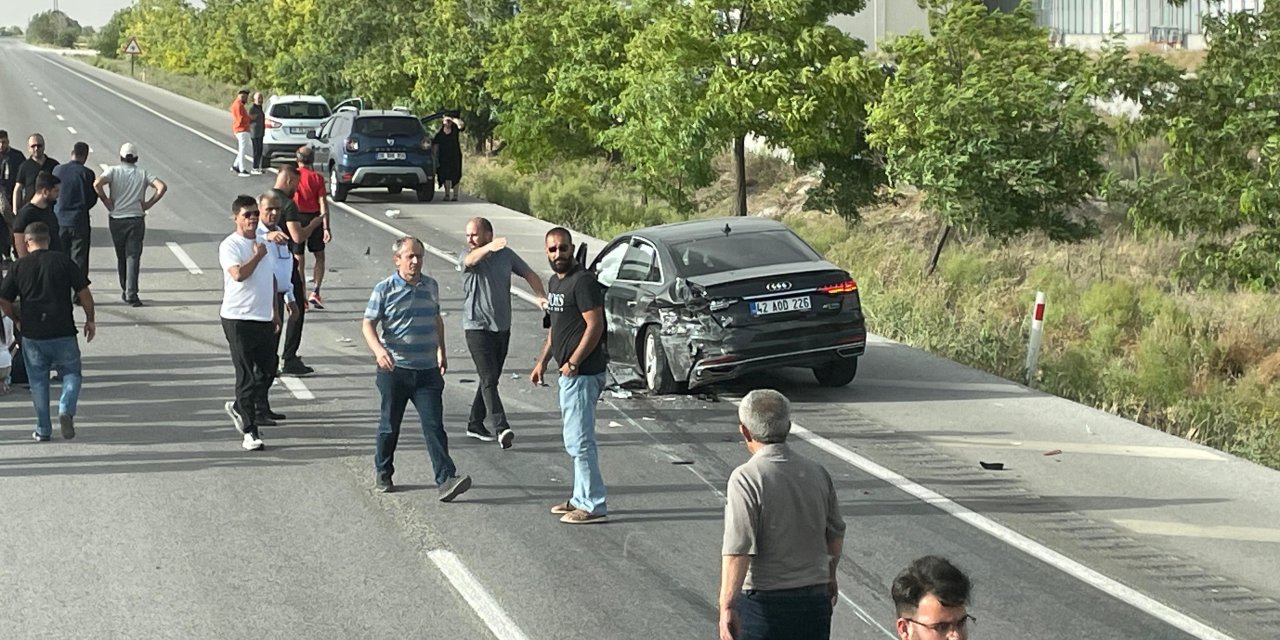 Konya'da iki otomobil çarpıştı: 1 yaralı